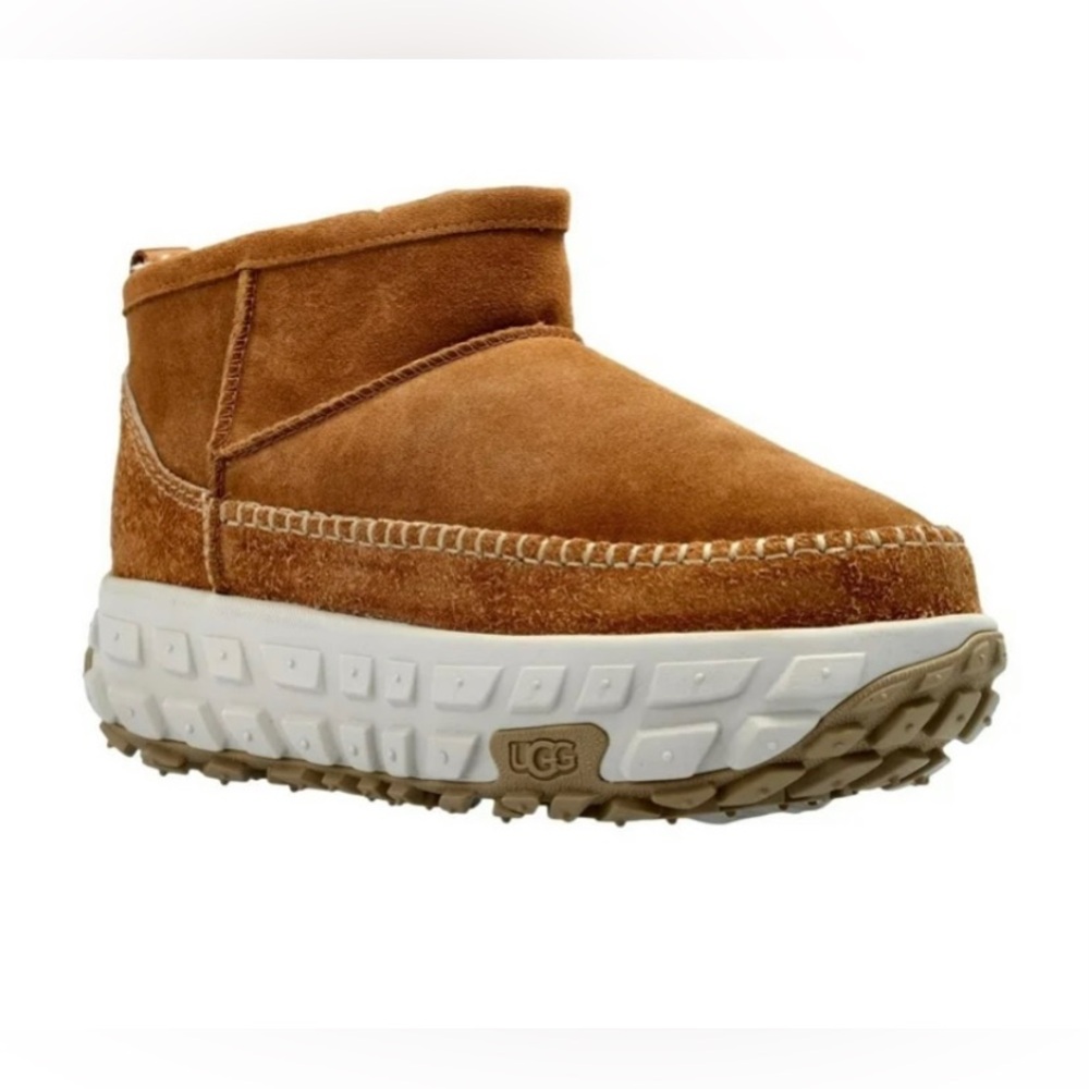 UGG Venture Daze Ultra Mini Boot size 13 men